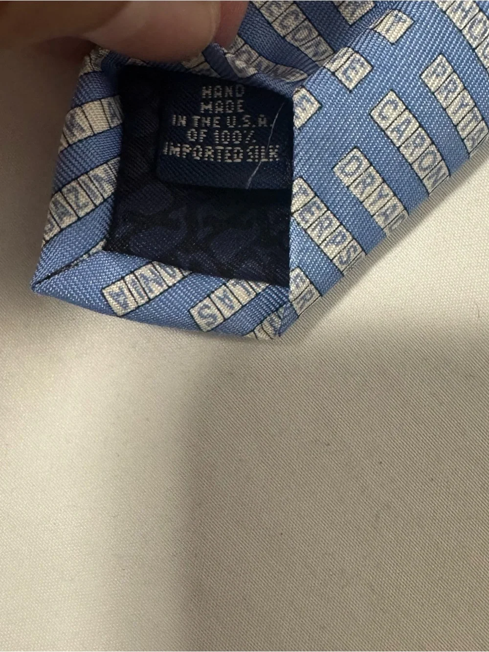 PERLIS Vineyard Vines Street Tiles Iconic New Orleans Patterned Uptown Silk Tie